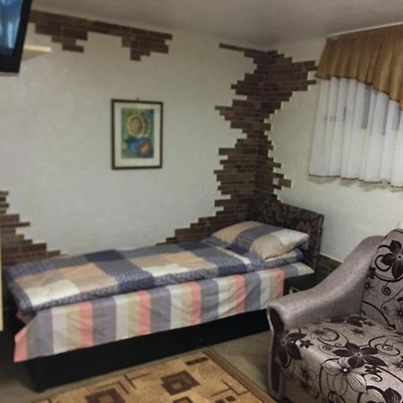 Hotel Rafinad Lviv Eksteriør bilde