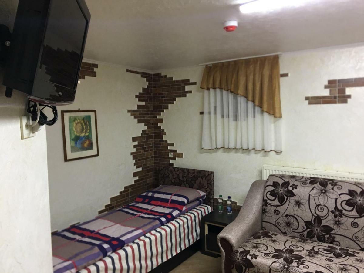 Hotel Rafinad Lviv Eksteriør bilde